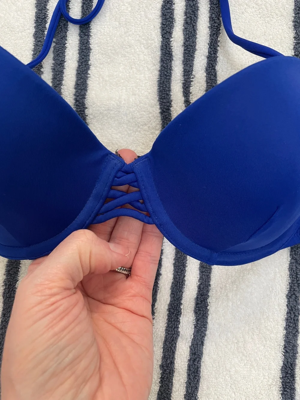Victoria’s Secret I 34B (top)